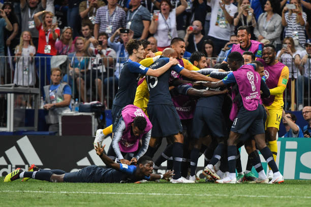 当他因伤缺 当他因伤缺