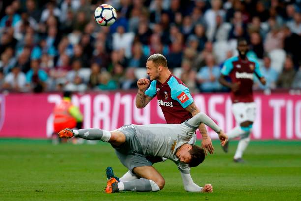 埃文·弗格森：第四位18歲或以下在英超戴帽的球員！.